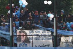 Fans von JJ Urquiza gegen Argentinos (Q) im Estadio von San Miguel, Juni 2018