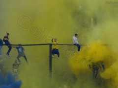 Boca-Fans beim Rauch-Intro gegen River in der Bombonera im September 2022