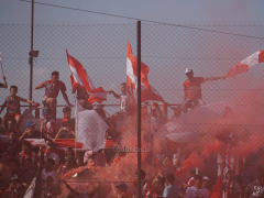 Cañuelas-Fans gegen San Martín de Burzaco im Estadio Jorge Alfredo Arín, Dezember 2016